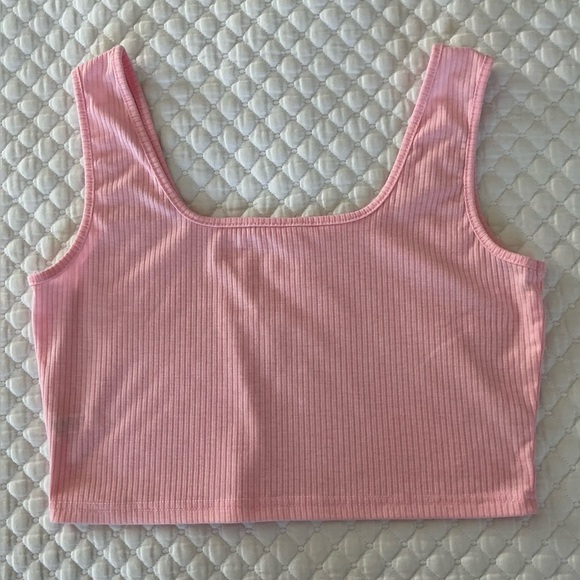 Bundle of Women's Crop Sleeveless Ribbed Tops x 6 - Picture 4 of 16